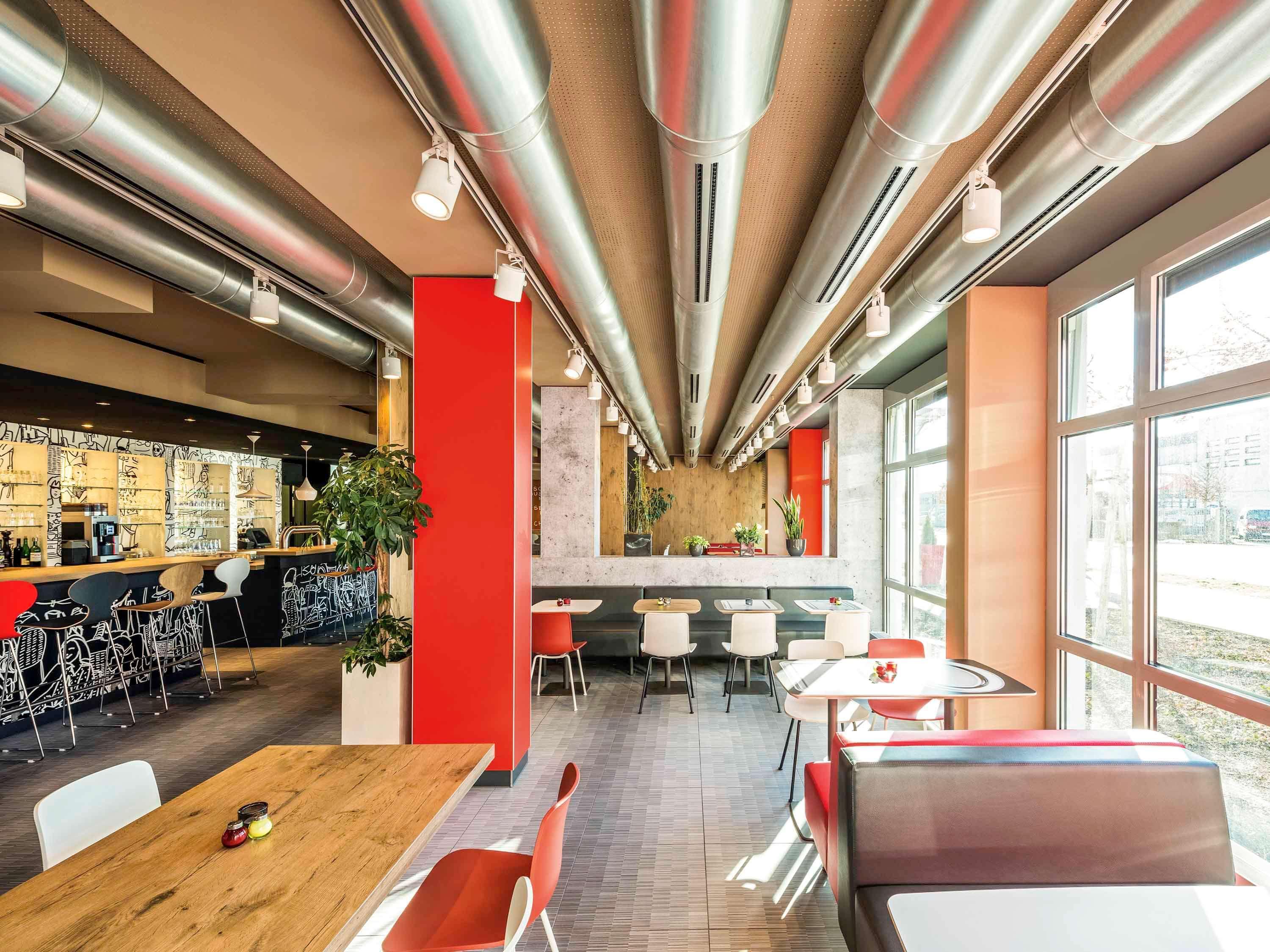 Ibis Hotel Muenchen Garching Garching bei Muenchen Exterior photo